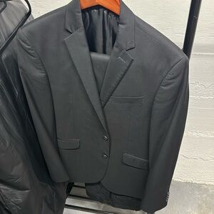 Kenneth Cole Suit Men 40R Black Pants 33 W